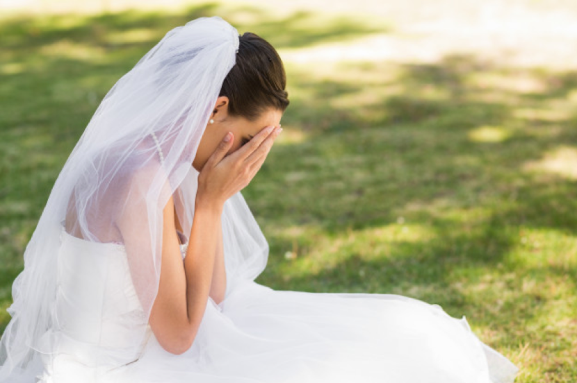 Noiva preocupada com o casamento