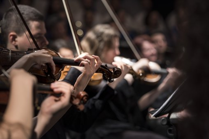 Orquestra tocando em casamento